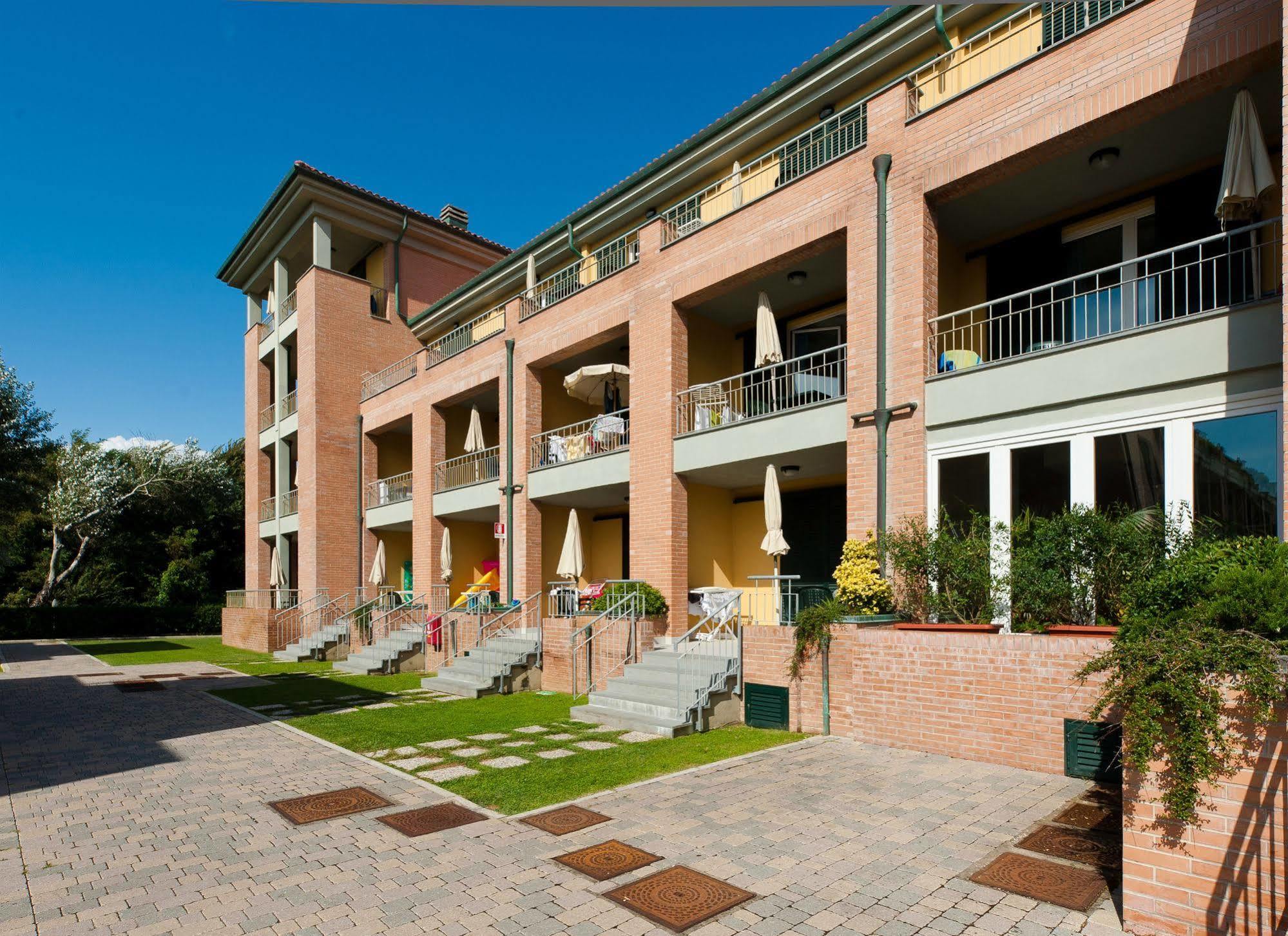Continental Resort Tirrenia Ngoại thất bức ảnh