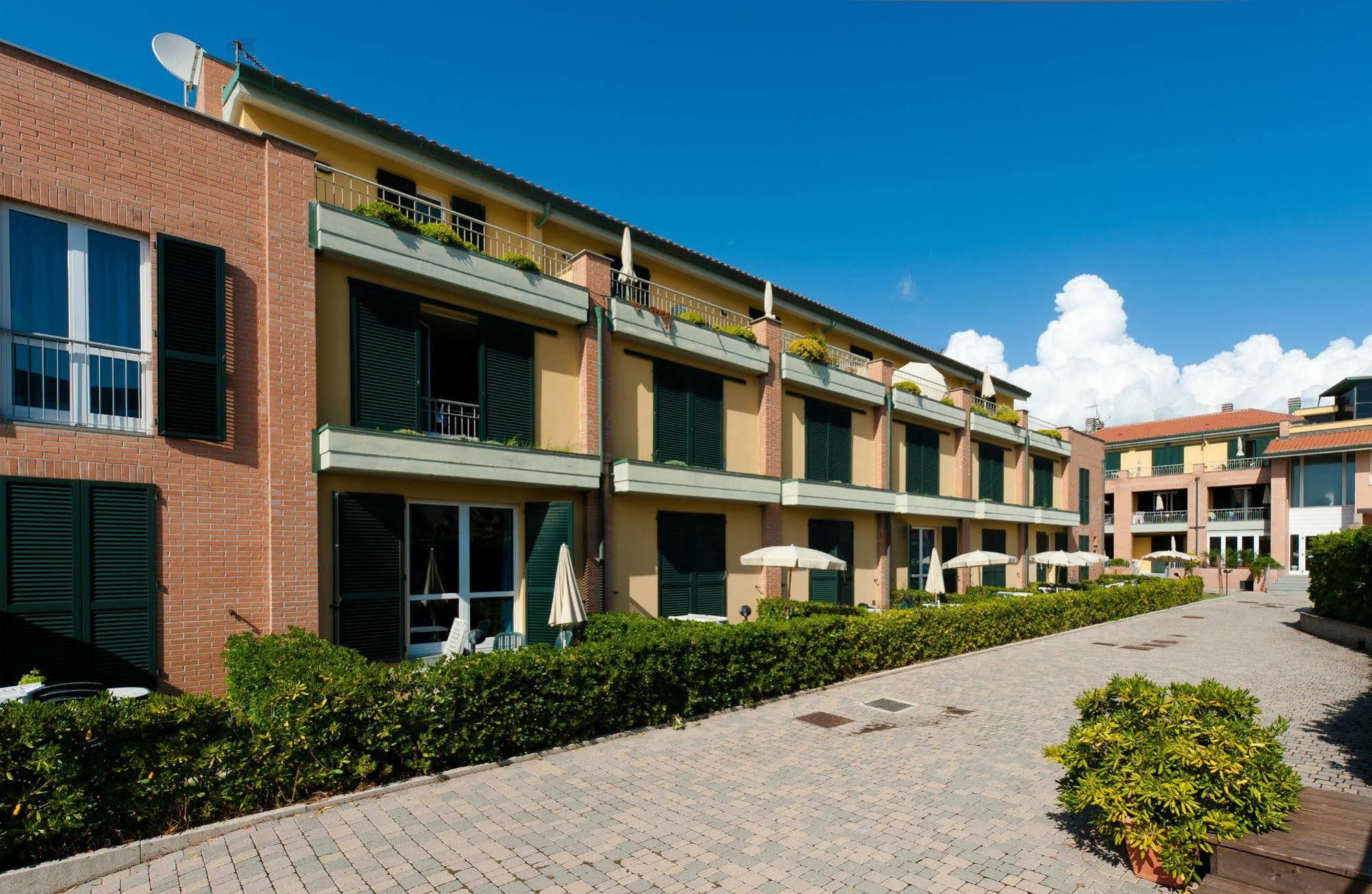 Continental Resort Tirrenia Ngoại thất bức ảnh